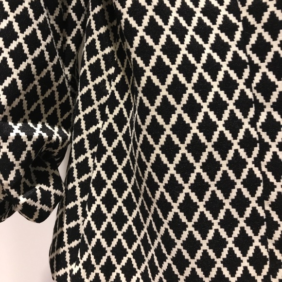 Medium size Stein Mart Jacket $35 - Picture 4 of 4